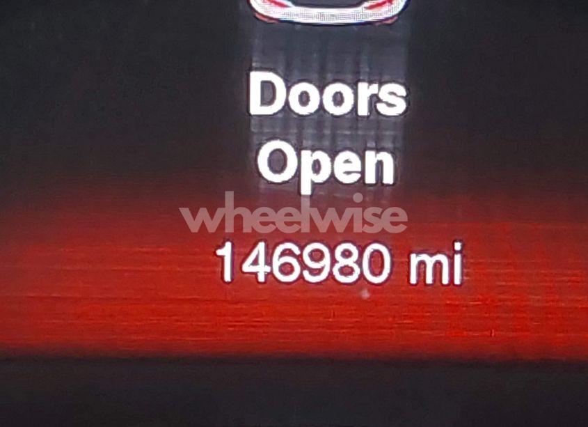 Photo 15 of 2015 Jeep Cherokee LIMITED (VIN 1C4PJMDB2FW773119)