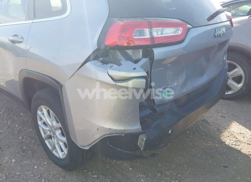 Photo 17 of 2016 Jeep Cherokee LIMITED (VIN 1C4PJMDB2GW197016)