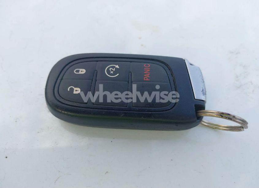 Photo 11 of 2016 Jeep Cherokee HIGH ALTITUDE (VIN 1C4PJMDB2GW368766)