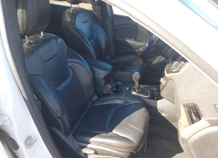 Photo 5 of 2017 Jeep Cherokee LIMITED 4X4 (VIN 1C4PJMDB2HD217813)