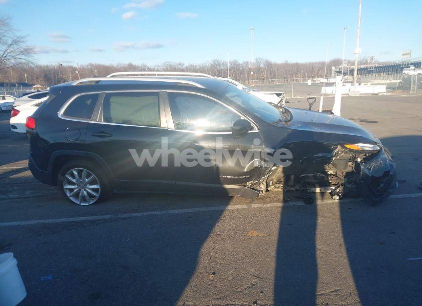 Photo 13 of 2017 Jeep Cherokee LIMITED 4X4 (VIN 1C4PJMDB2HW524063)