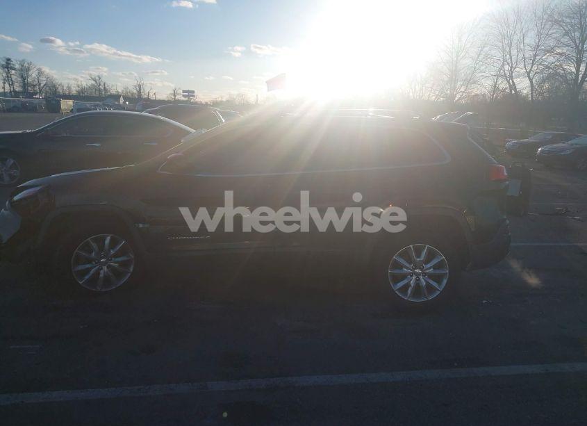 Photo 14 of 2017 Jeep Cherokee LIMITED 4X4 (VIN 1C4PJMDB2HW524063)