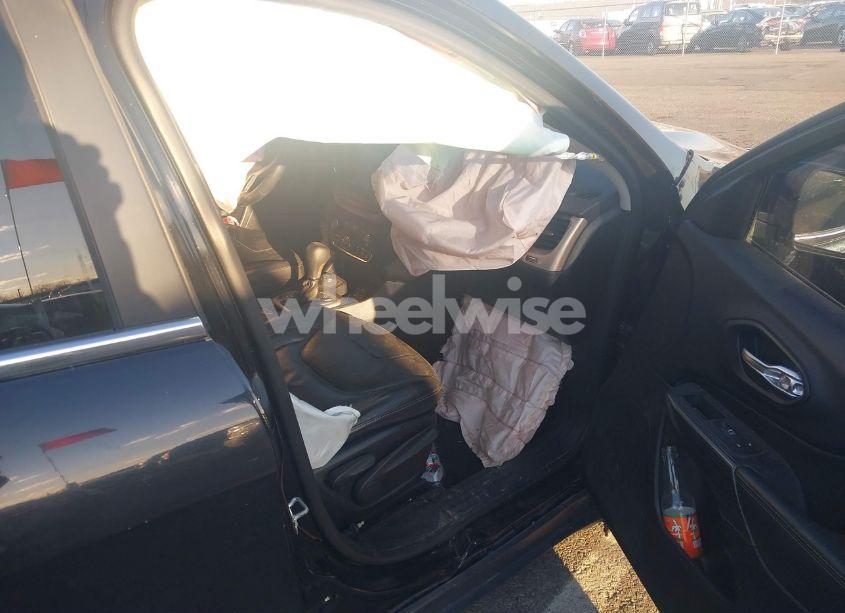 Photo 5 of 2017 Jeep Cherokee LIMITED 4X4 (VIN 1C4PJMDB2HW524063)