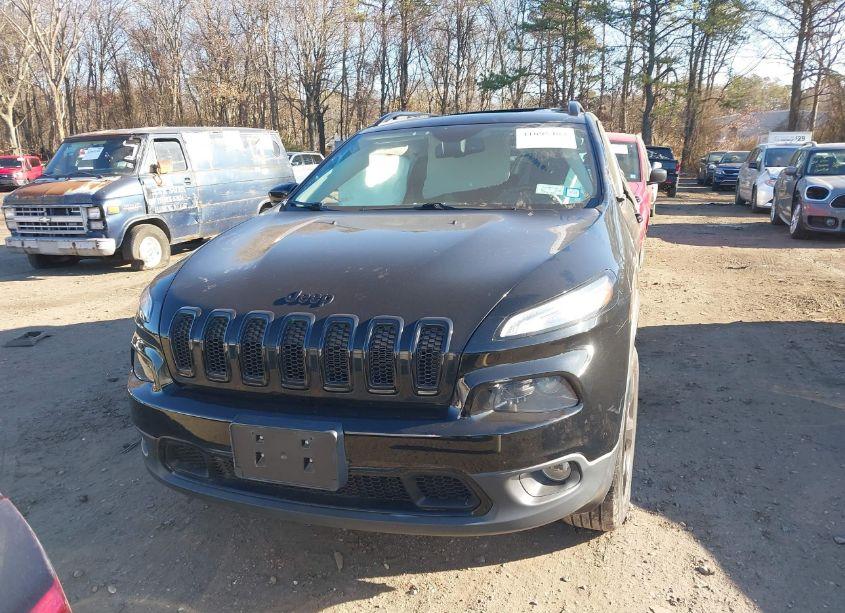 Photo 11 of 2018 Jeep Cherokee LIMITED 4X4 (VIN 1C4PJMDB2JD555055)