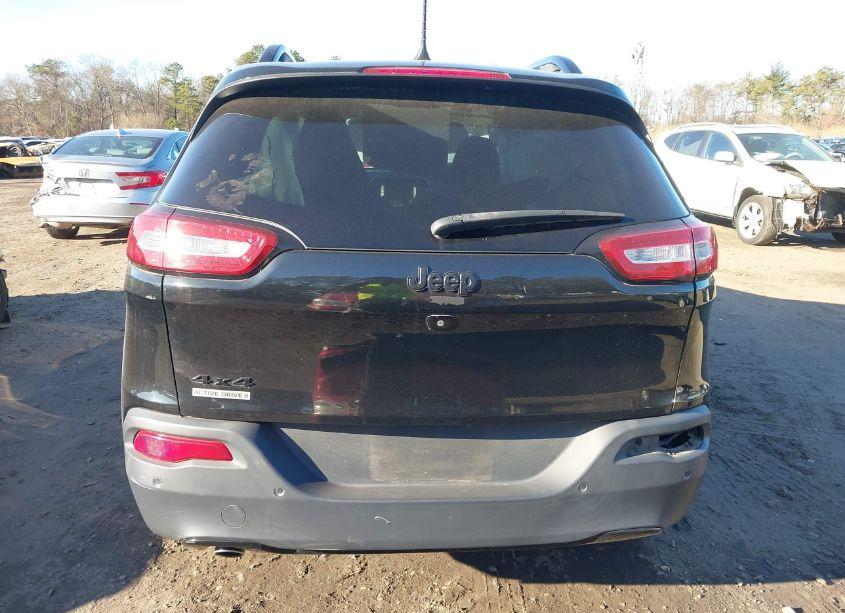 Photo 15 of 2018 Jeep Cherokee LIMITED 4X4 (VIN 1C4PJMDB2JD555055)