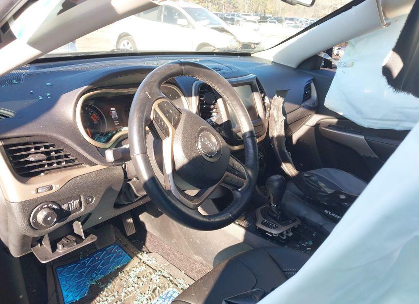 Photo 5 of 2018 Jeep Cherokee LIMITED 4X4 (VIN 1C4PJMDB2JD555055)