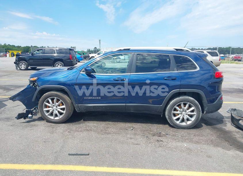 Photo 15 of 2018 Jeep Cherokee LIMITED 4X4 (VIN 1C4PJMDB2JD617487)
