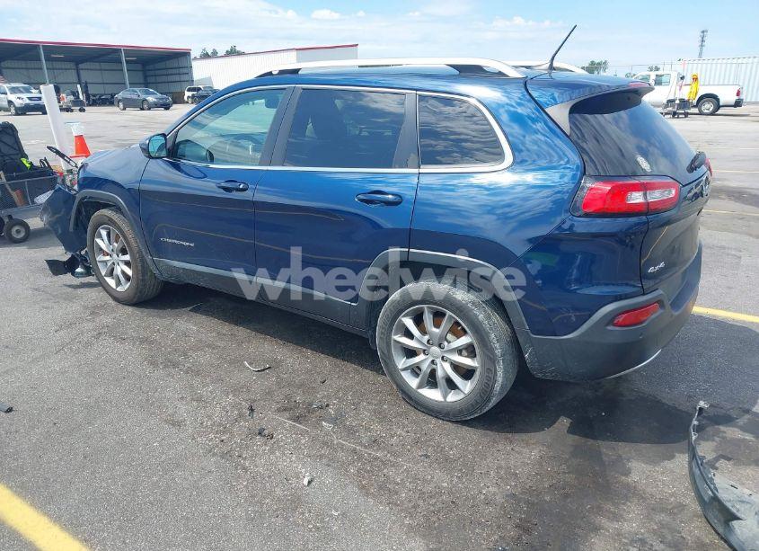 Photo 3 of 2018 Jeep Cherokee LIMITED 4X4 (VIN 1C4PJMDB2JD617487)