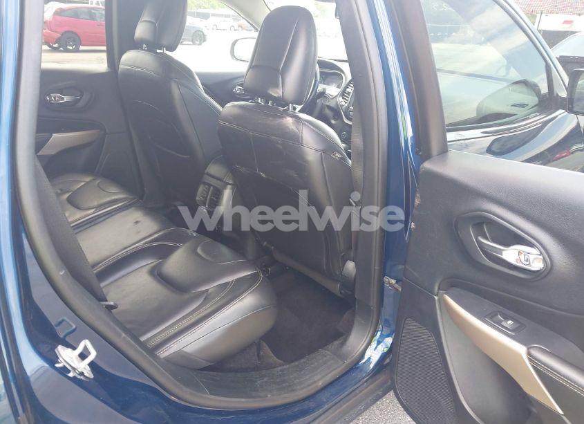 Photo 8 of 2018 Jeep Cherokee LIMITED 4X4 (VIN 1C4PJMDB2JD617487)