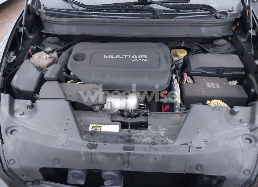 Photo 10 of 2015 Jeep Cherokee LIMITED (VIN 1C4PJMDB3FW636609)