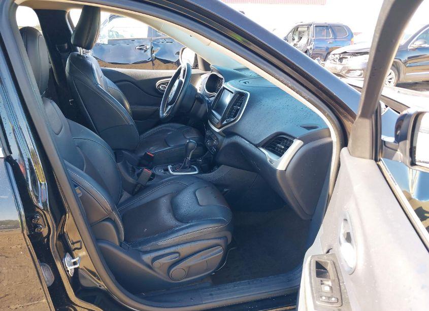 Photo 5 of 2016 Jeep Cherokee LIMITED (VIN 1C4PJMDB3GW132949)