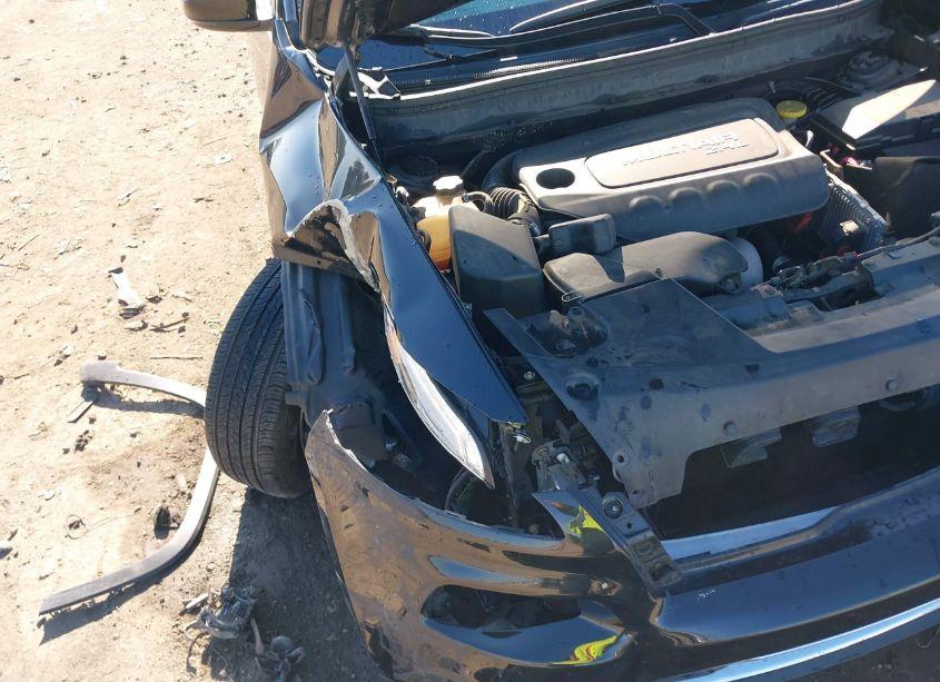 Photo 6 of 2016 Jeep Cherokee LIMITED (VIN 1C4PJMDB3GW132949)