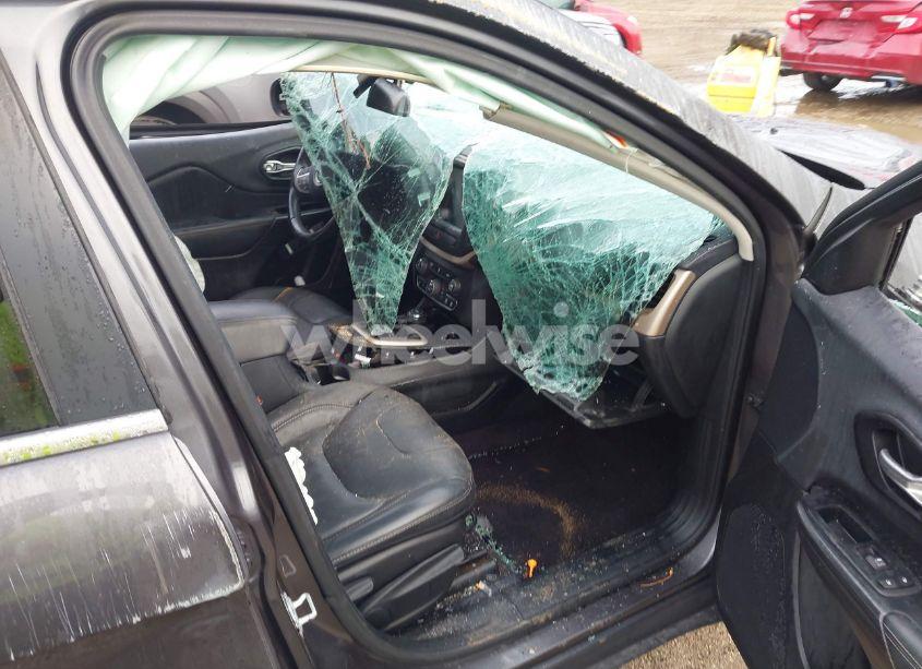 Photo 5 of 2016 Jeep Cherokee LIMITED (VIN 1C4PJMDB3GW206225)