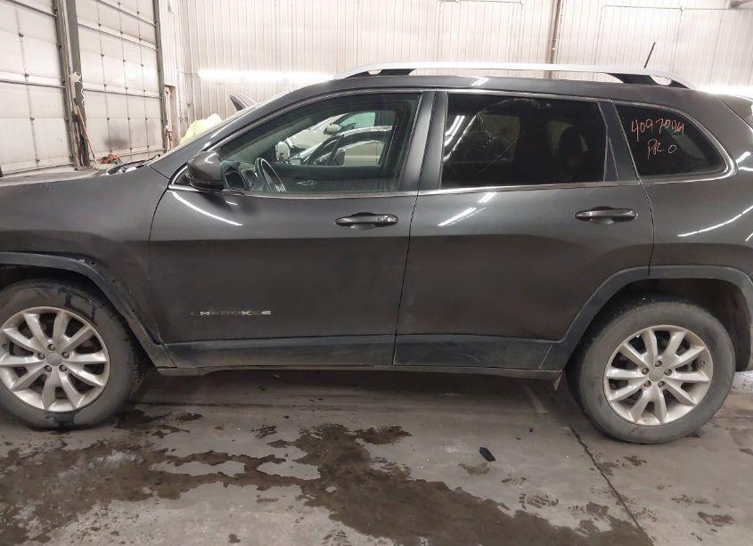 Photo 15 of 2016 Jeep Cherokee LIMITED (VIN 1C4PJMDB3GW295732)