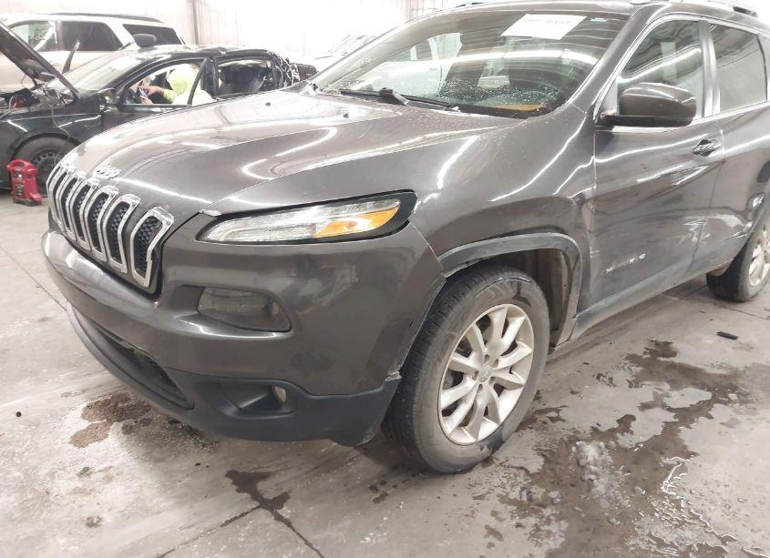 Photo 6 of 2016 Jeep Cherokee LIMITED (VIN 1C4PJMDB3GW295732)