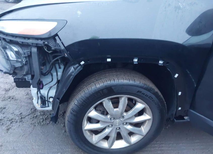 Photo 17 of 2017 Jeep Cherokee LIMITED 4X4 (VIN 1C4PJMDB3HW649024)