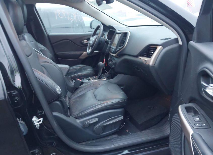 Photo 5 of 2017 Jeep Cherokee LIMITED 4X4 (VIN 1C4PJMDB3HW649024)