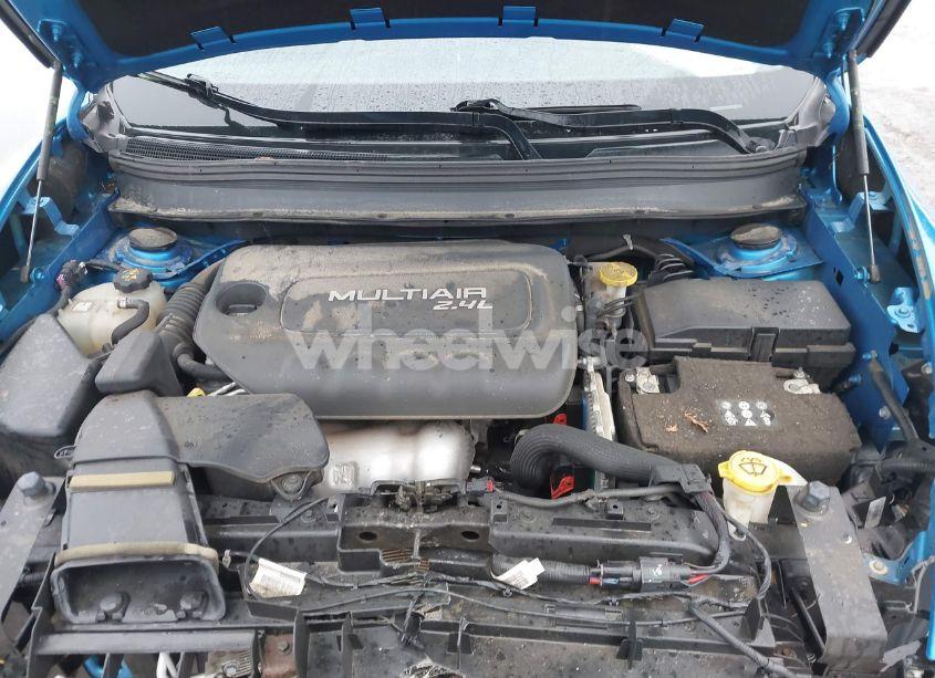 Photo 10 of 2018 Jeep Cherokee LIMITED 4X4 (VIN 1C4PJMDB3JD570003)