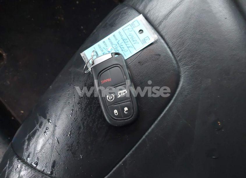 Photo 11 of 2018 Jeep Cherokee LIMITED 4X4 (VIN 1C4PJMDB3JD570003)