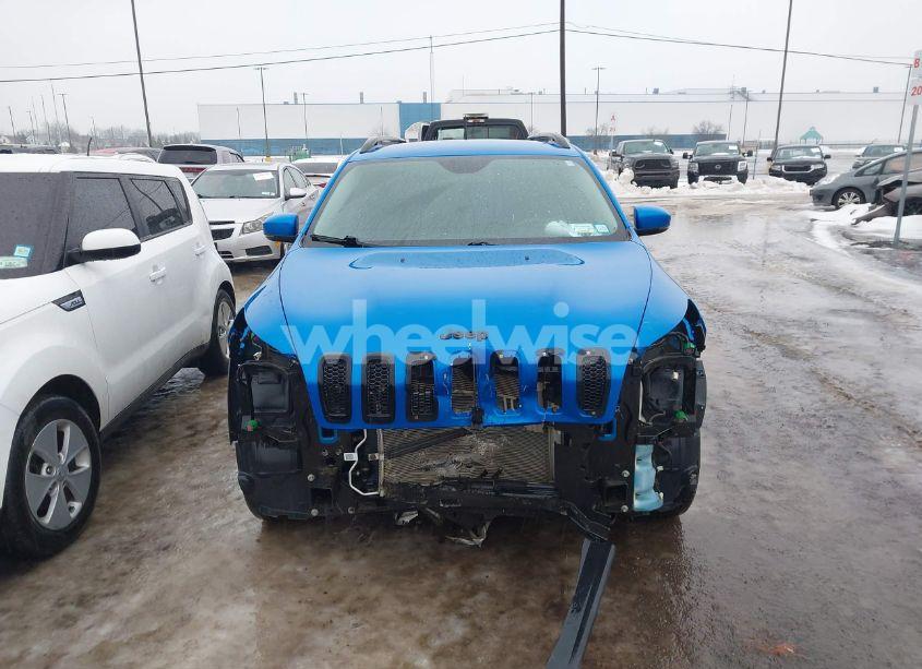 Photo 13 of 2018 Jeep Cherokee LIMITED 4X4 (VIN 1C4PJMDB3JD570003)
