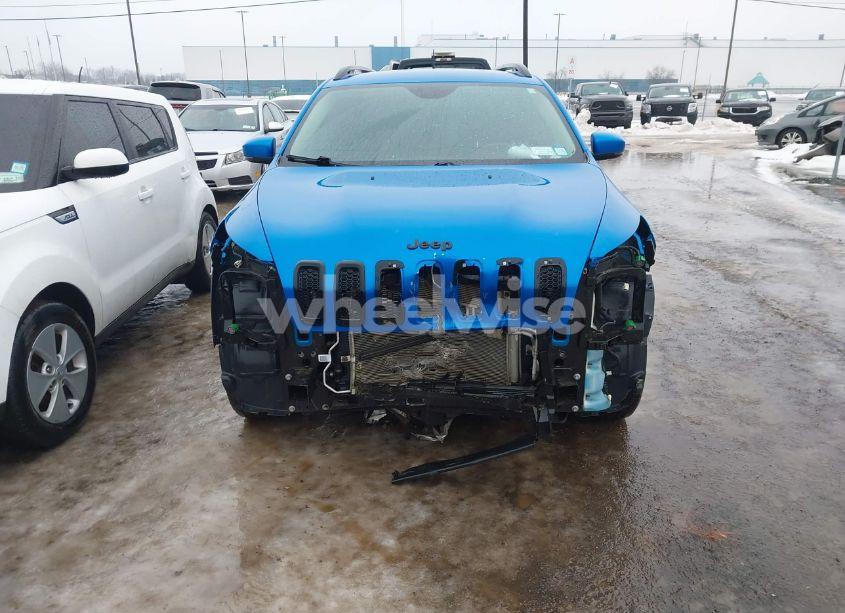 Photo 6 of 2018 Jeep Cherokee LIMITED 4X4 (VIN 1C4PJMDB3JD570003)