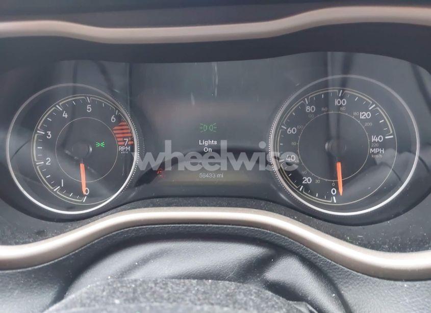 Photo 7 of 2018 Jeep Cherokee LIMITED 4X4 (VIN 1C4PJMDB3JD570003)