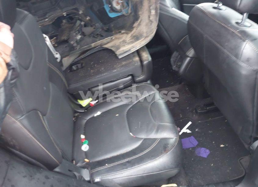Photo 8 of 2018 Jeep Cherokee LIMITED 4X4 (VIN 1C4PJMDB3JD570003)