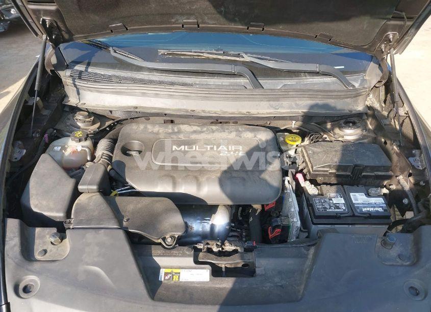 Photo 10 of 2015 Jeep Cherokee LIMITED (VIN 1C4PJMDB4FW610956)