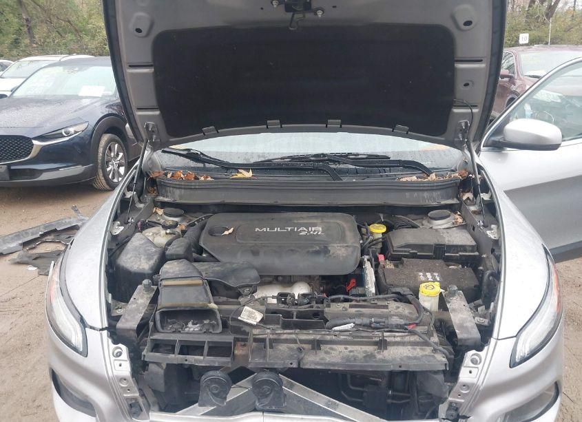 Photo 10 of 2016 Jeep Cherokee LIMITED (VIN 1C4PJMDB4GW283489)