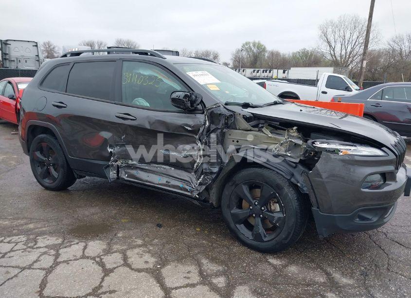 Photo 6 of 2017 Jeep Cherokee HIGH ALTITUDE 4X4 (VIN 1C4PJMDB4HW664678)