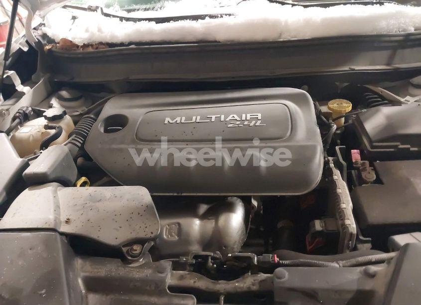 Photo 10 of 2016 Jeep Cherokee LIMITED (VIN 1C4PJMDB5GW101573)