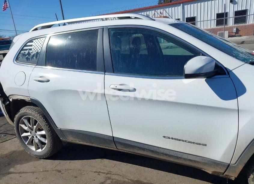 Photo 12 of 2016 Jeep Cherokee LIMITED (VIN 1C4PJMDB5GW202676)