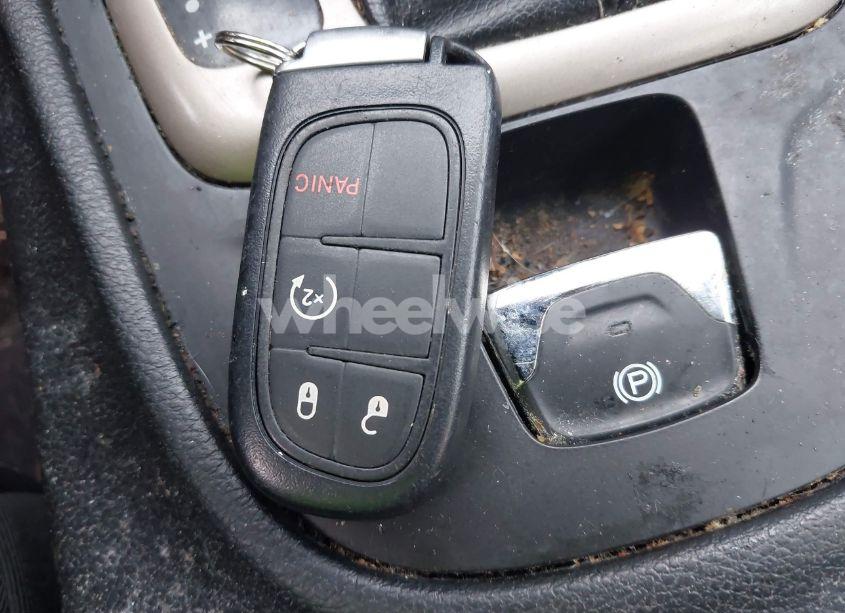 Photo 11 of 2016 Jeep Cherokee LIMITED (VIN 1C4PJMDB5GW326088)