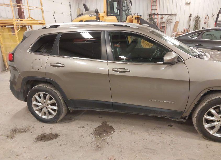 Photo 13 of 2017 Jeep Cherokee LIMITED 4X4 (VIN 1C4PJMDB5HW518774)