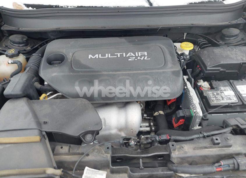 Photo 10 of 2017 Jeep Cherokee LIMITED 4X4 (VIN 1C4PJMDB5HW649333)