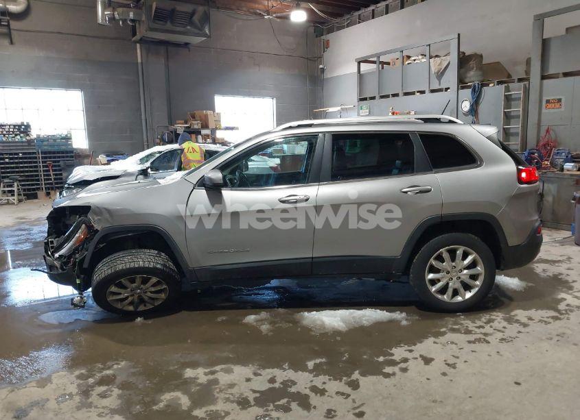 Photo 13 of 2015 Jeep Cherokee LIMITED (VIN 1C4PJMDB6FW541106)