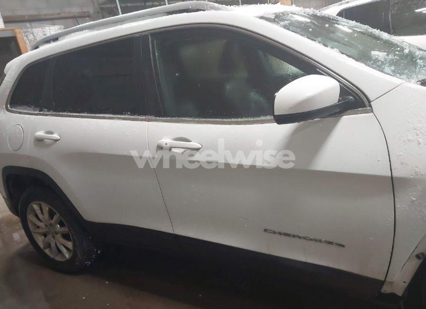 Photo 13 of 2016 Jeep Cherokee LIMITED (VIN 1C4PJMDB6GW255757)