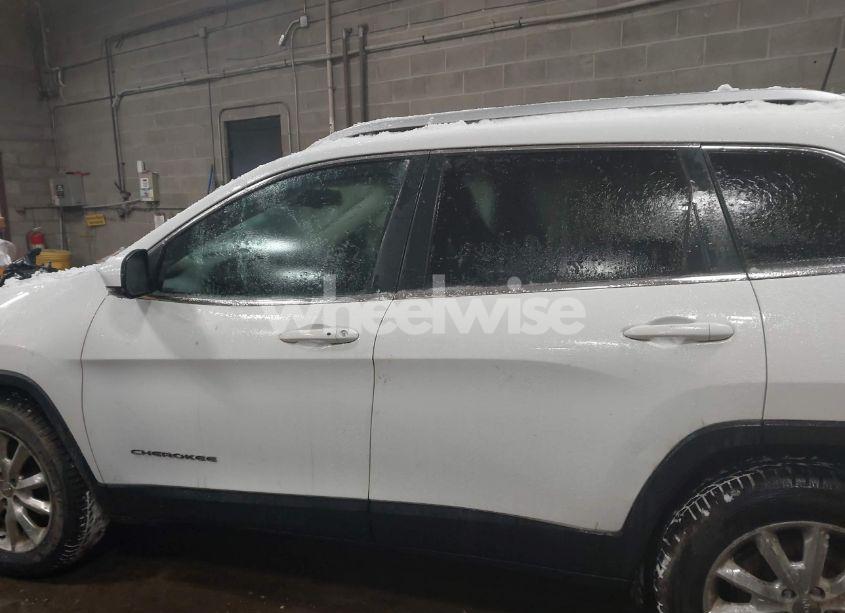 Photo 14 of 2016 Jeep Cherokee LIMITED (VIN 1C4PJMDB6GW255757)