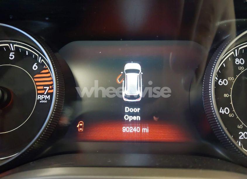 Photo 14 of 2016 Jeep Cherokee LIMITED (VIN 1C4PJMDB6GW261543)