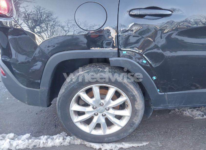 Photo 17 of 2016 Jeep Cherokee LIMITED (VIN 1C4PJMDB6GW334250)