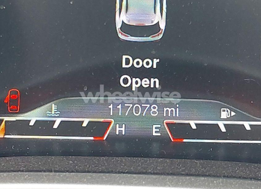 Photo 15 of 2017 Jeep Cherokee LIMITED 4X4 (VIN 1C4PJMDB6HW543666)