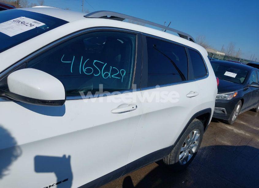 Photo 14 of 2015 Jeep Cherokee LIMITED (VIN 1C4PJMDB7FW500774)