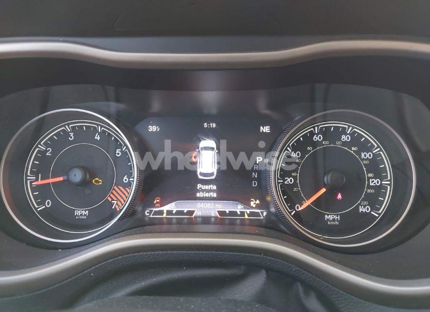 Photo 7 of 2015 Jeep Cherokee LIMITED (VIN 1C4PJMDB7FW772113)