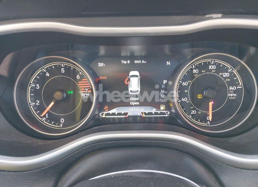 Photo 7 of 2018 Jeep Cherokee LIMITED 4X4 (VIN 1C4PJMDB7JD575107)