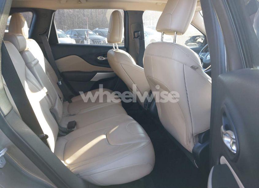 Photo 8 of 2018 Jeep Cherokee LIMITED 4X4 (VIN 1C4PJMDB7JD575107)