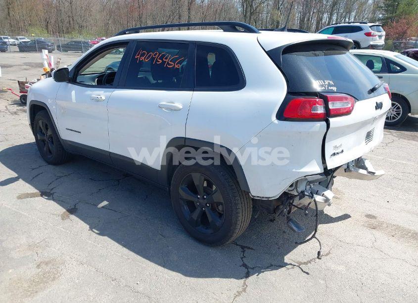 Photo 3 of 2018 Jeep Cherokee LIMITED 4X4 (VIN 1C4PJMDB7JD592439)