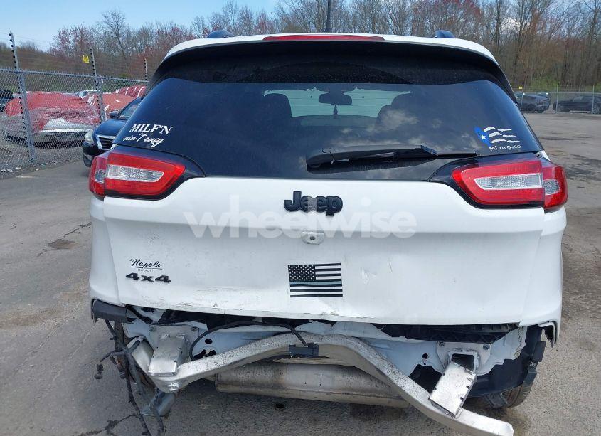 Photo 6 of 2018 Jeep Cherokee LIMITED 4X4 (VIN 1C4PJMDB7JD592439)