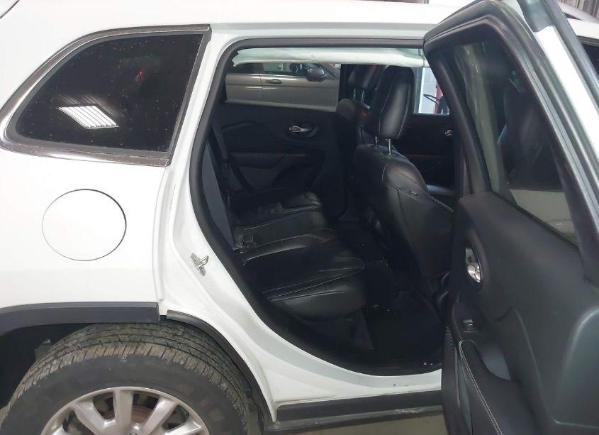 Photo 8 of 2016 Jeep Cherokee LIMITED (VIN 1C4PJMDB8GW213378)