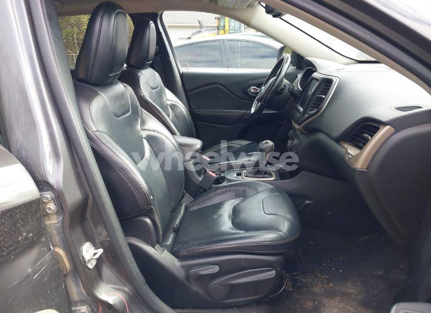 Photo 5 of 2016 Jeep Cherokee LIMITED (VIN 1C4PJMDB8GW309110)