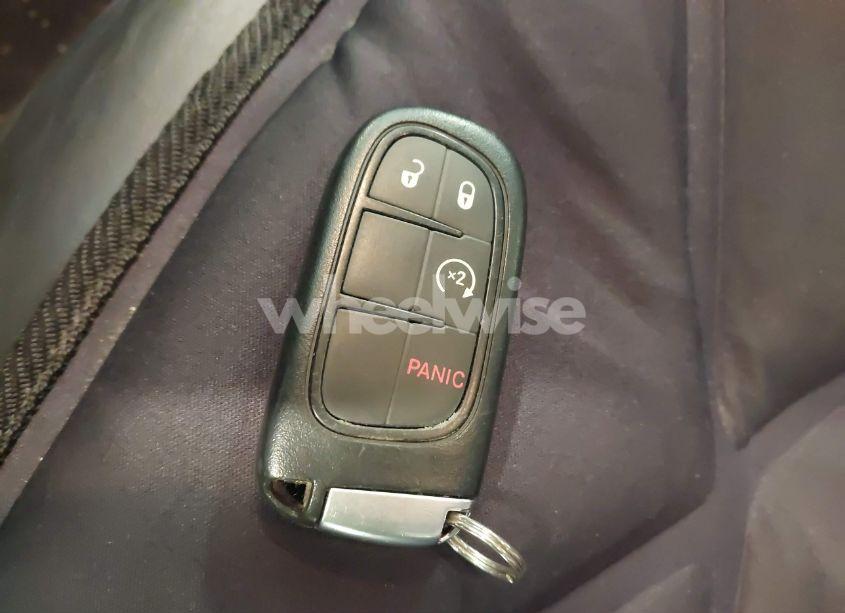 Photo 11 of 2015 Jeep Cherokee LIMITED (VIN 1C4PJMDB9FW777894)